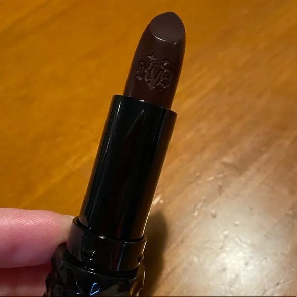 Kat Von D Studded Kiss Lipstick π - Picture 9 of 15